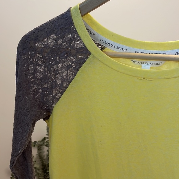 Victoria’s Secret long sleeve - Picture 2 of 4